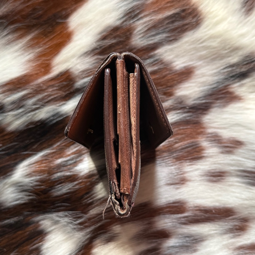 Louis Vuitton small Wallet - Picture 2 of 13